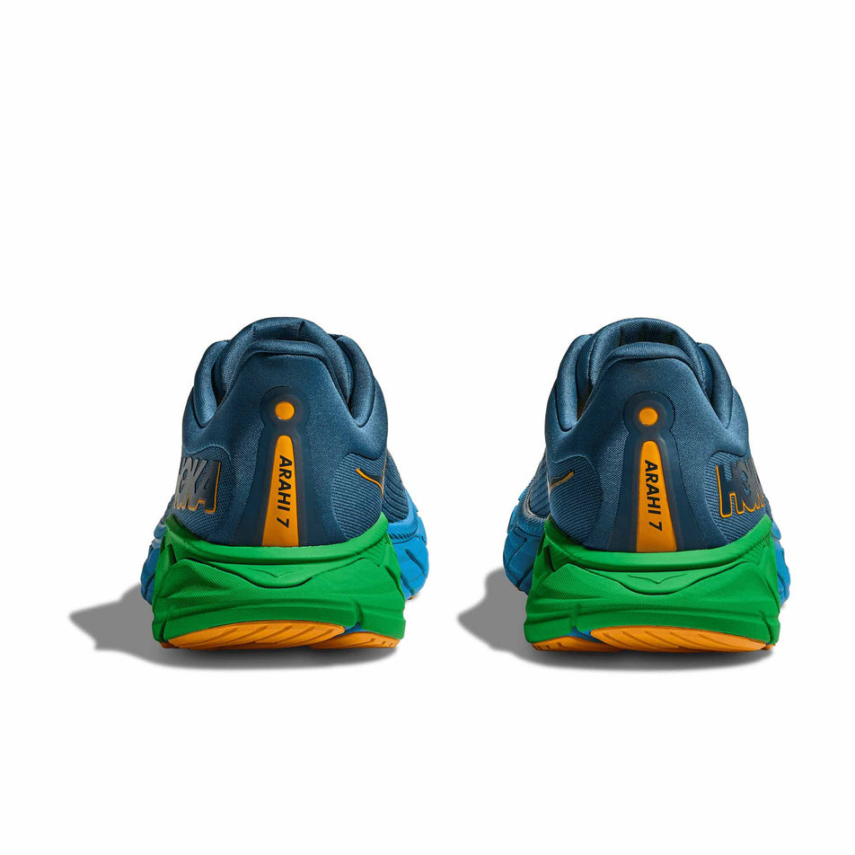 The back of a pair of HOKA Men's Arahi 7 Running Shoes in the Thunder Cloud/Stormy Skies colourway. (8561665802402)