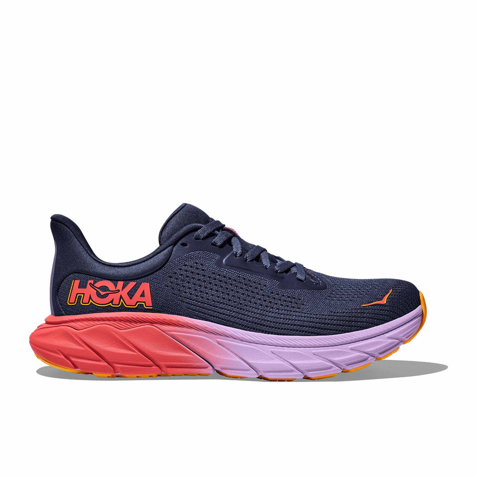 Lateral side of the right shoe from a pair of HOKA Women's Arahi 7 Running Shoes in the Nautical Dusk/Varsity Navy colourway. (8561688510626)