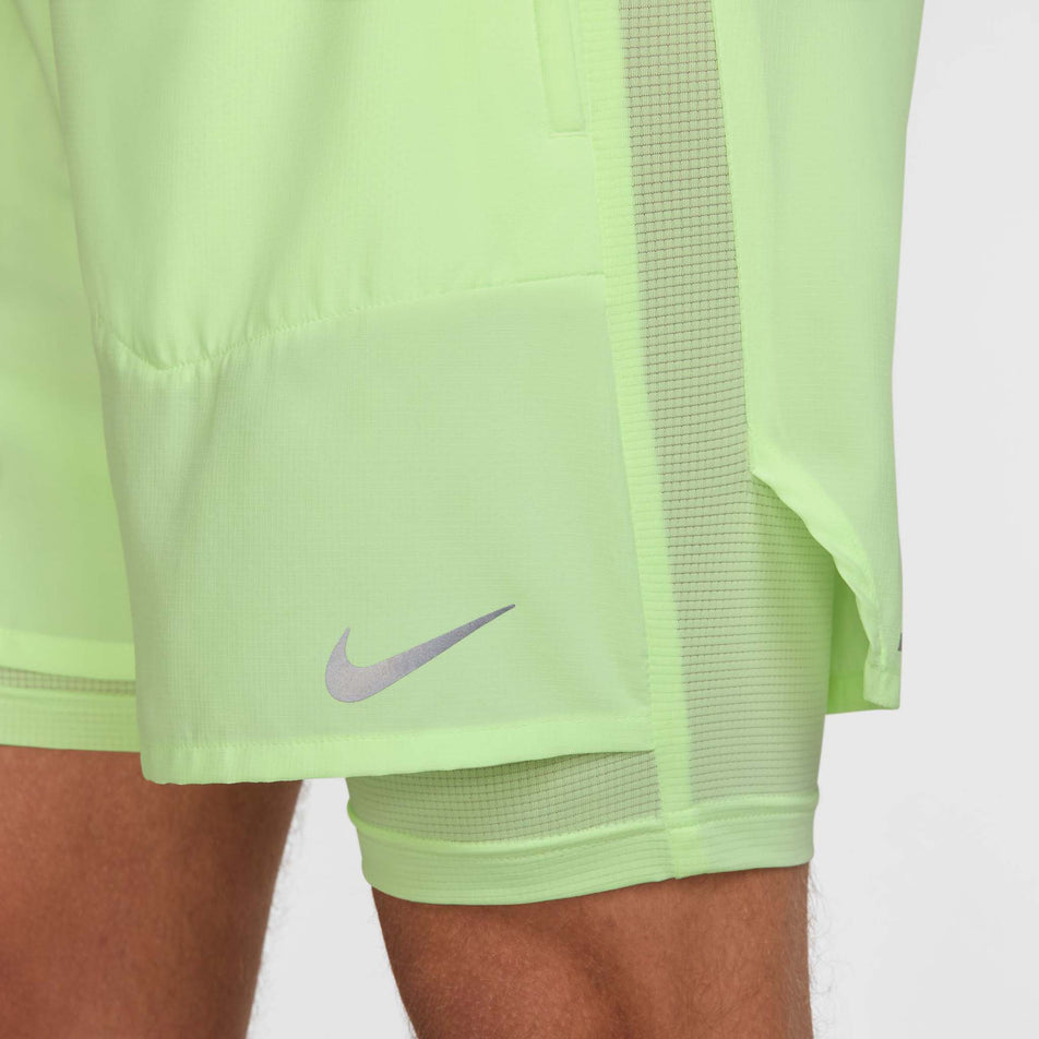 Close up view of the liner in the Nike Men's Stride Dri-FIT 5