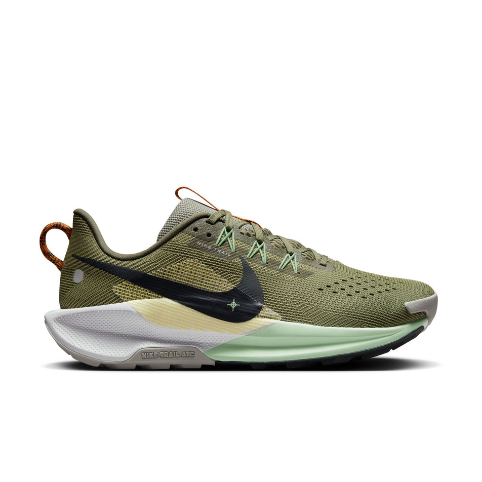 Lateral side of the right shoe from a pair of Nike Men's ReactX Pegasus Trail 5 Trail Running Shoes in the Medium Olive/Anthracite-Neutral Olive colourway (8215799693474)