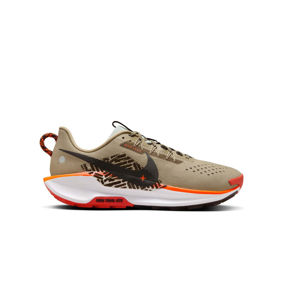 Lateral side of the right shoe from a pair of Nike Men's Pegasus Trail 5 Trail Running Shoes in the Khaki/White-Hyper Crimson-Burgundy Crush colourway. (8524546572450)