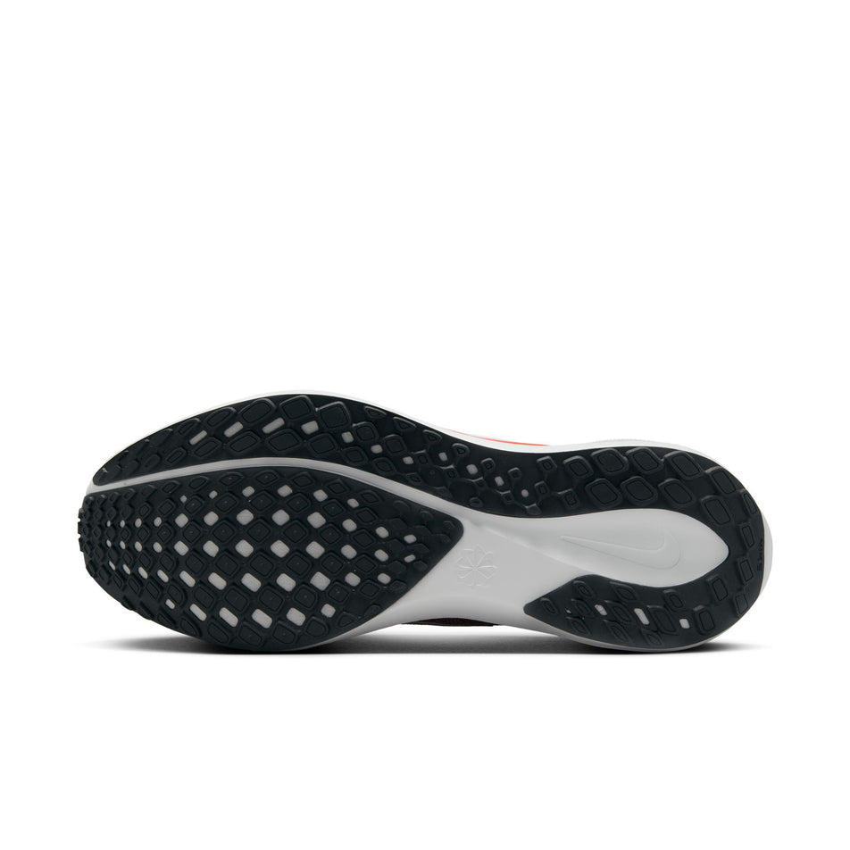 Outsole of the right shoe from a pair of Nike Men's Pegasus 41 Road Running Shoes in the Dark Smoke Grey/Pure Platinum-Light Crimson colourway. (8558327496866)