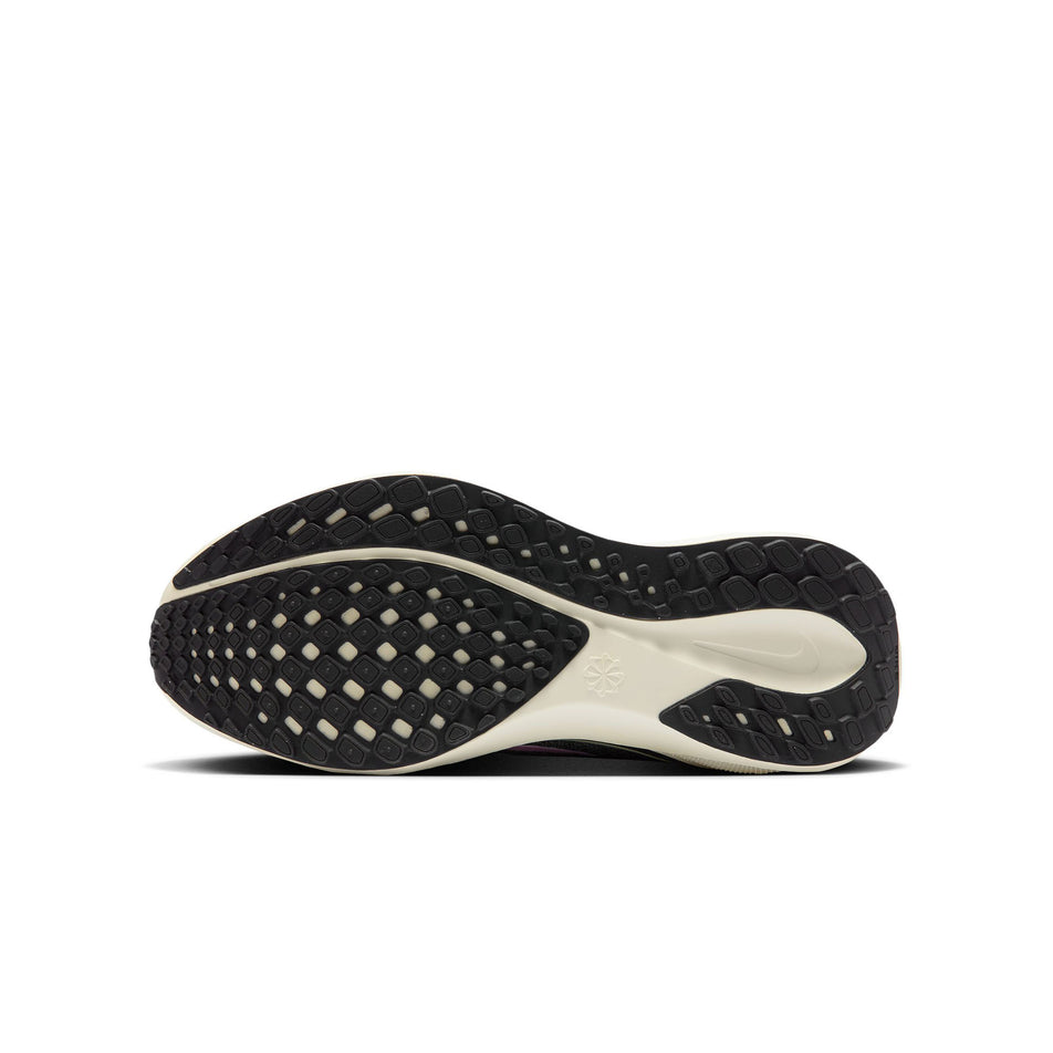 The outsole of the left shoe from a pair of Nike Women's Pegasus 41 Road Running Shoes in the Black/Pink Foam -Jade Horizon-Bicoastal colourway. (8503206772898)