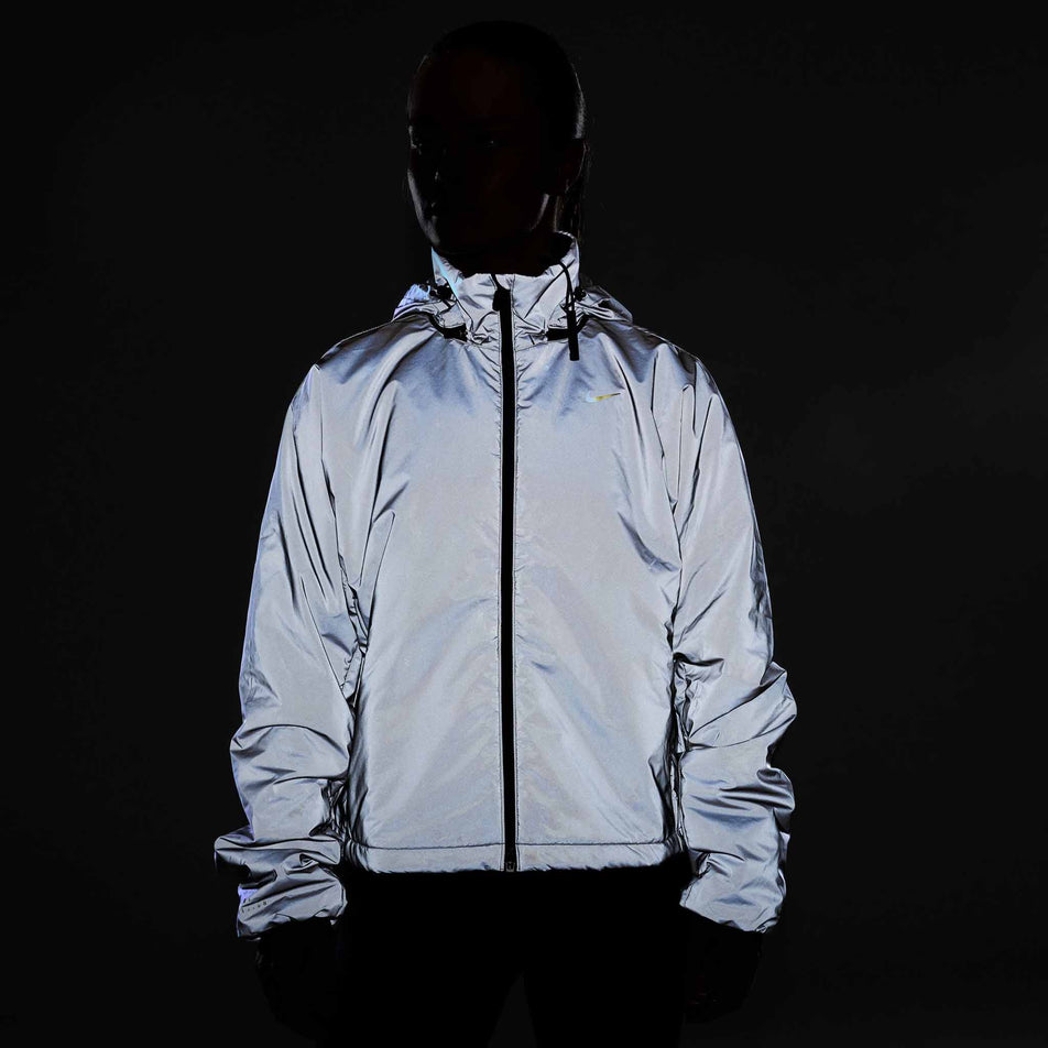 Nike jacket silver online