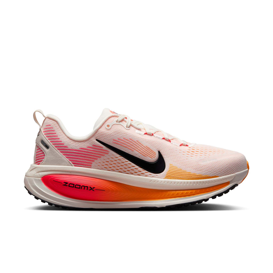 Lateral view of the right shoe from a pair of Nike Women's Vomero 18 Road Running Shoes in the Sail/Black-Bright Crimson-Laser Orange colourway. (8574700945570)