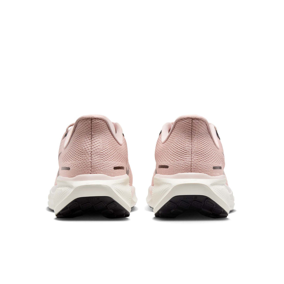 The back of a pair of Nike Women's Pegasus 41 PRM Road Running Shoes in the Pink Oxford/Anthracite-Light Soft Pink colourway. (8571100725410)