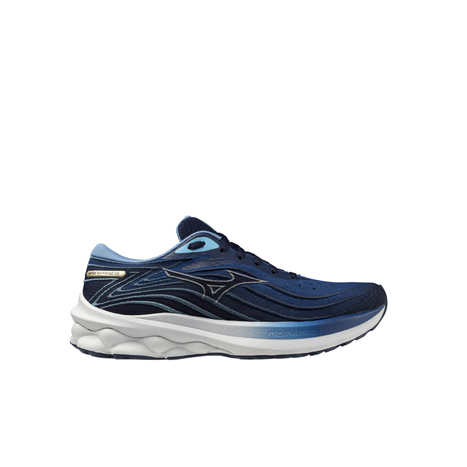 Lateral side of the right shoe from a pair of Mizuno Men's Wave Skyrise 5 Running Shoes in the Classic Blue/Plein Air/River Blue colourway (8339278758050)