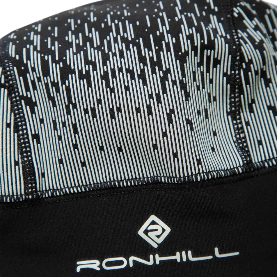 Close-up of a Ronhill Unisex Reflect Beanie's fabric. (8489141567650)