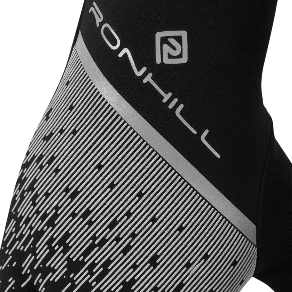 Close-up of a Ronhill Unisex Reflect Glove's fabric. (8489144516770)