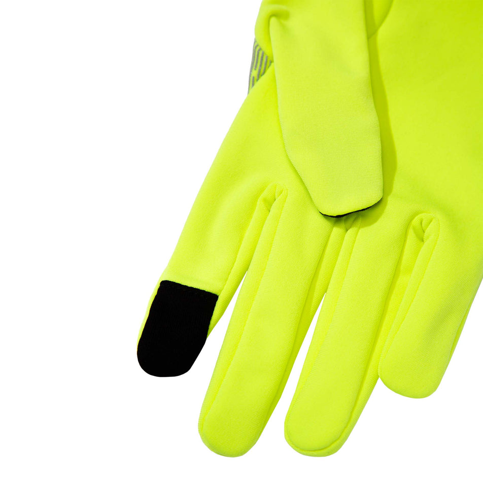 Close-up of a Ronhill Unisex Reflect Glove's fabric. (8489147924642)