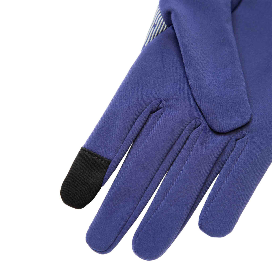 Close-up of the fabric on the Ronhill Unisex Reflect Glove - including the fabric on tip of index finger for using a mobile phone.  (8491314643106)