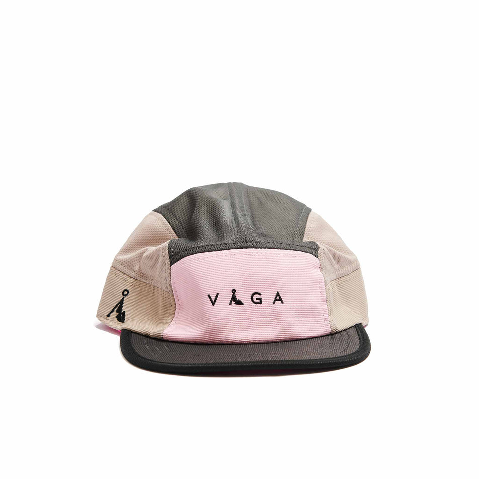 Front view of a VÅGA Unisex Club Cap in the Charcoal/Taupe/Light Pink/Poster Pink colourway. (8486831882402)